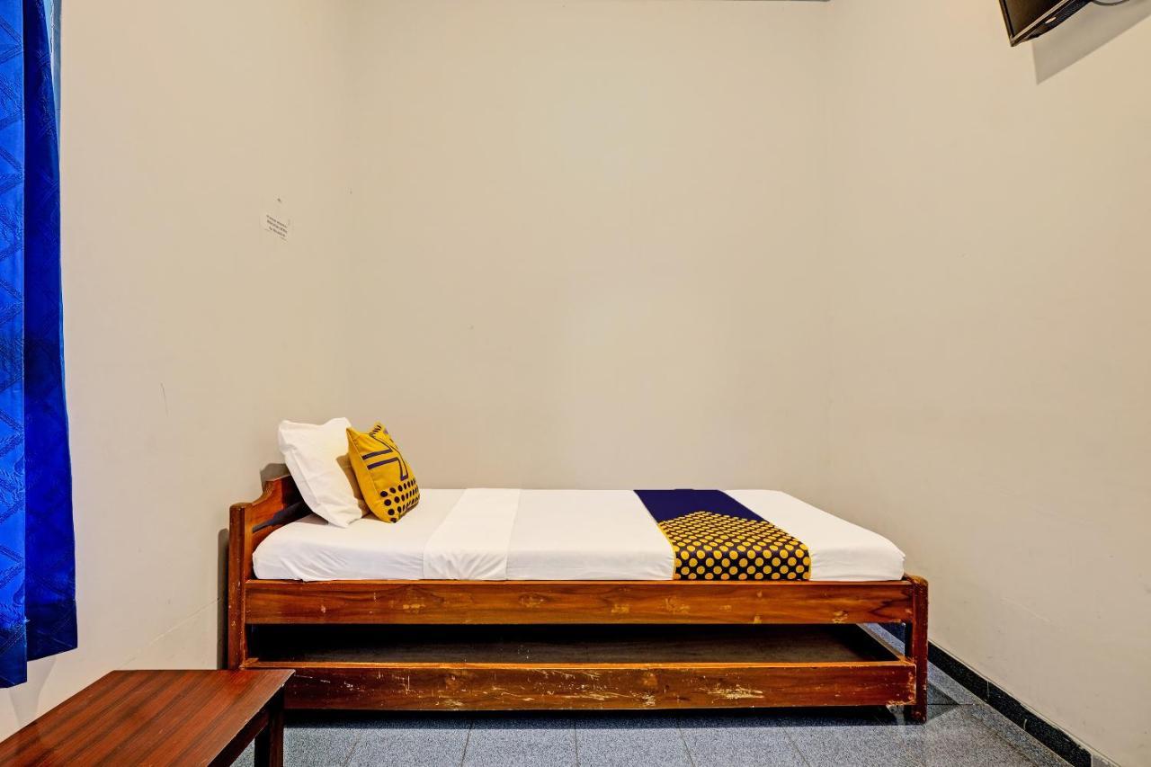 Hotel Spot On 2275 Omah Jm Beran Kidul Esterno foto