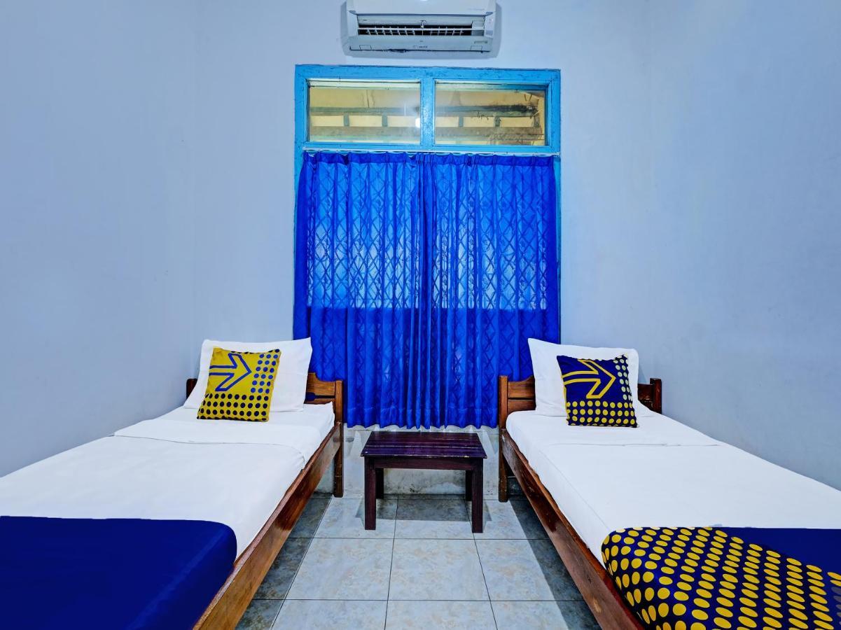 Hotel Spot On 2275 Omah Jm Beran Kidul Esterno foto